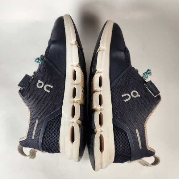 ON CLOUD Play Kids Sneakers Size 13.5 Midnight White Athletic Shoes - Picture 4 of 9